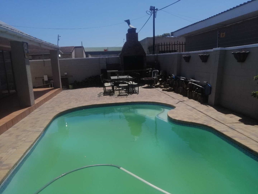 3 Bedroom Property for Sale in Bellville South Western Cape